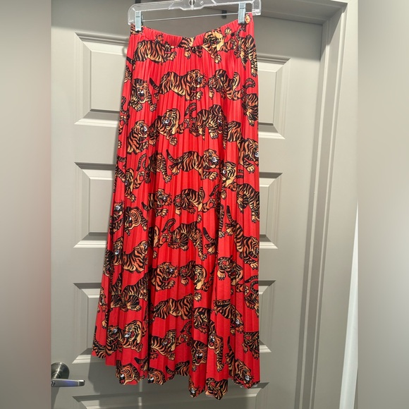 Dressed in LALA Don't Let Them Tame You Pleated Midi Skirt - Picture 8 of 8